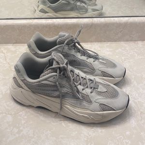 Adidas Yeezy 700 size 13